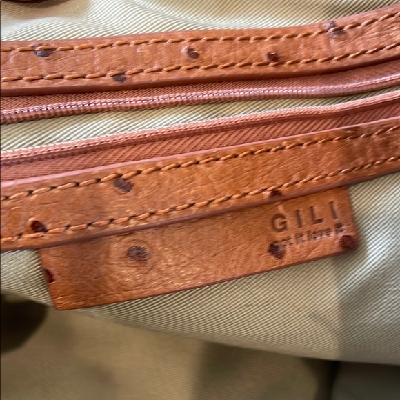 G.I.L.I. Tan Bag with Ostrich Texture - Picture 7 of 9